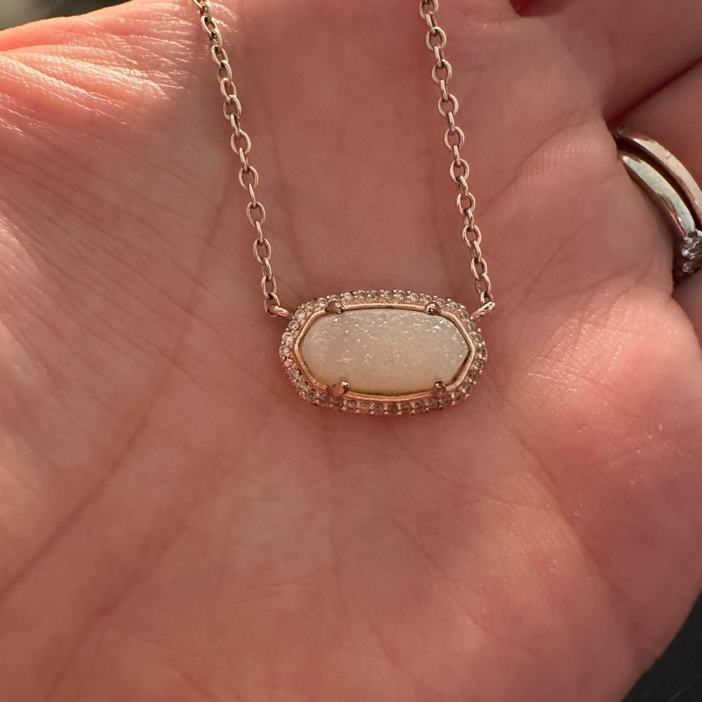 Kendra Scott Gold Pendant Necklace